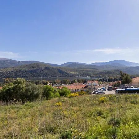 Appartamento Alkithea, Cozy With Amazing Sea View