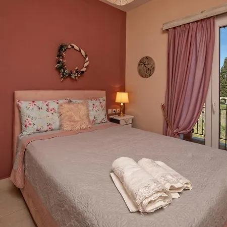 Alkithea, Cozy With Amazing Sea View Apartment